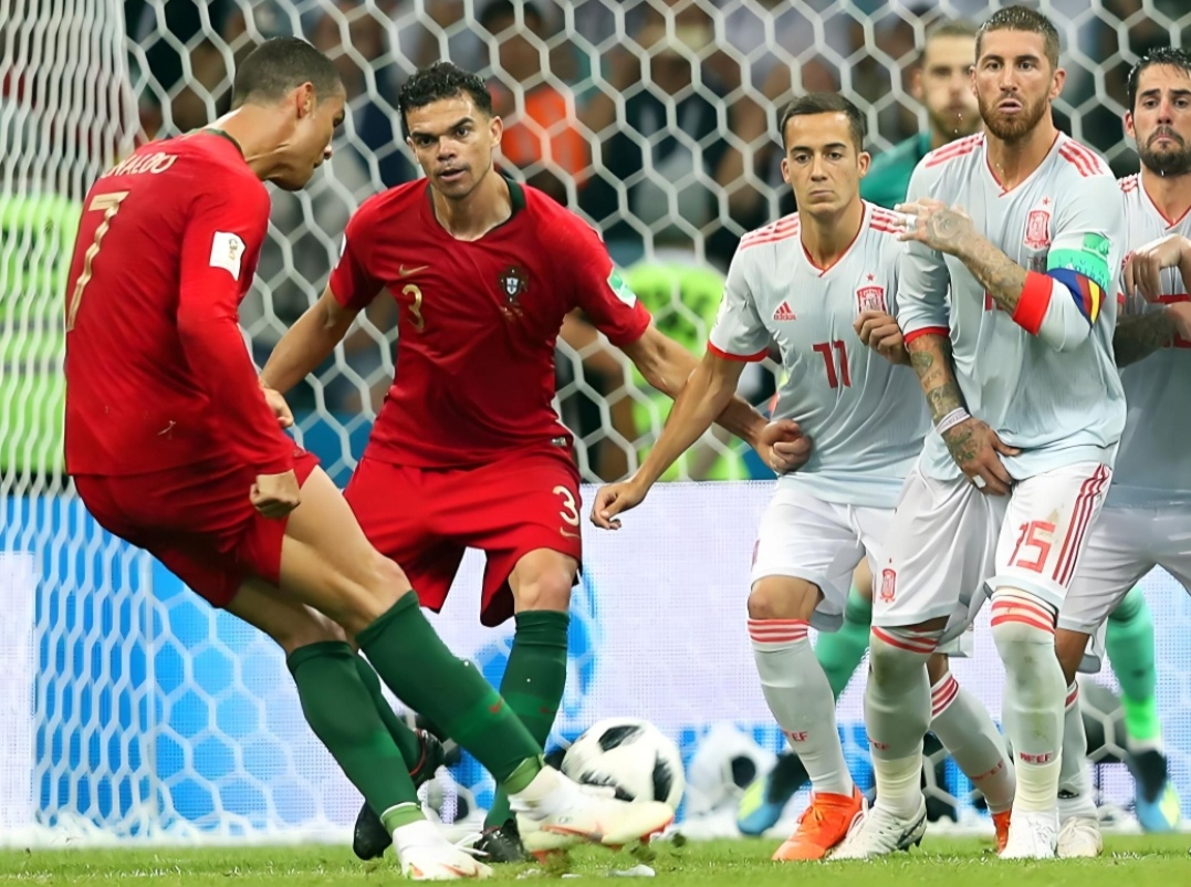 关于马德里竞技横扫荷兰，C罗点燃赛场的信息