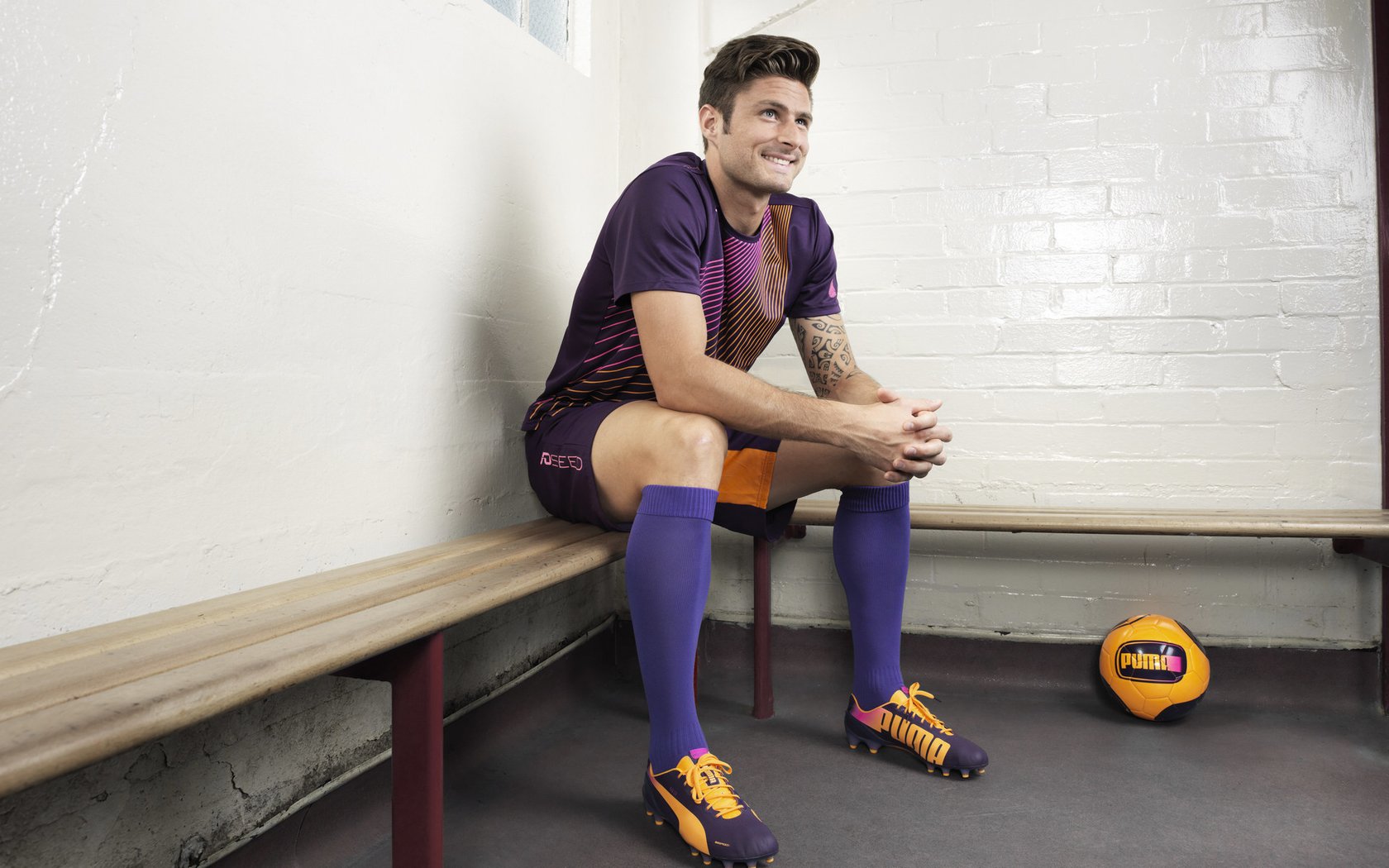 太阳淘汰赛过关湖人，范弗利特成为关键先生