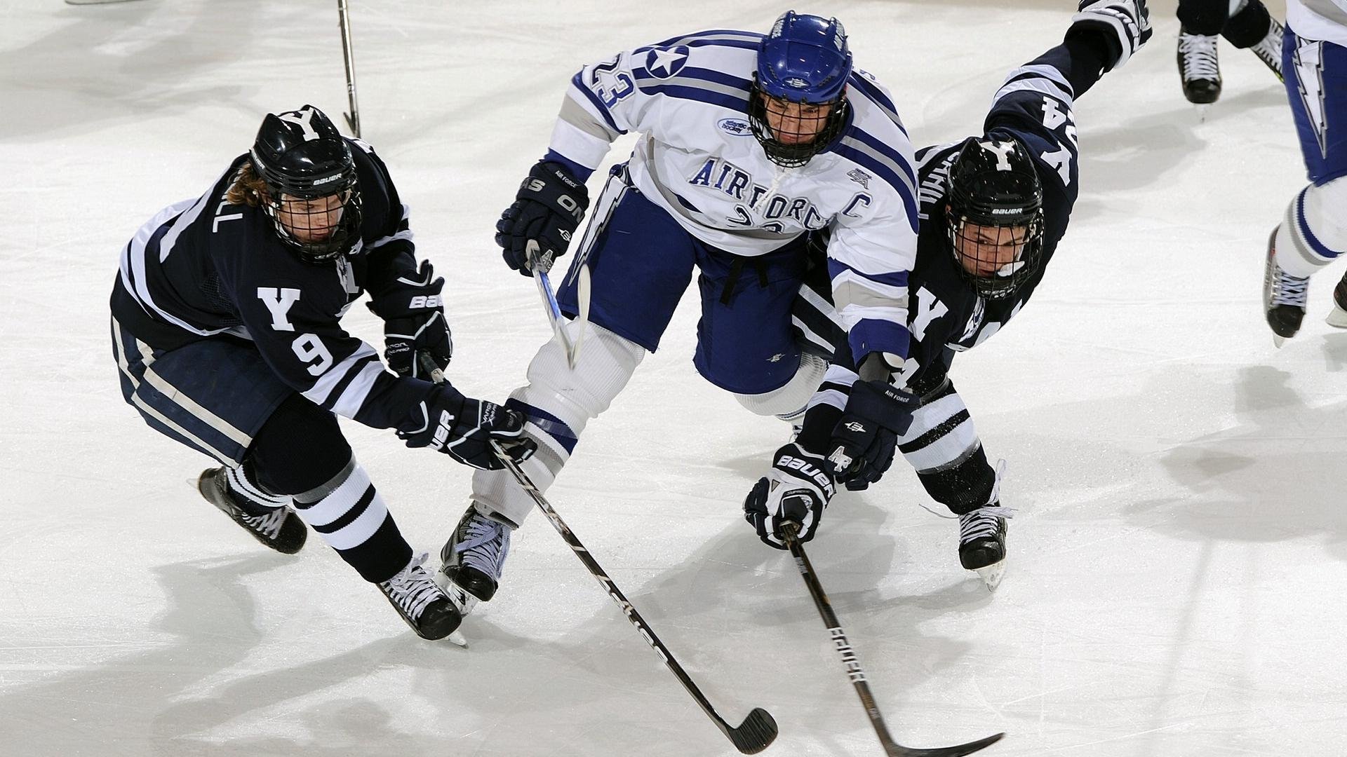 阿什拉夫爆发难救主，芬兰火力全开压制多特蒙德